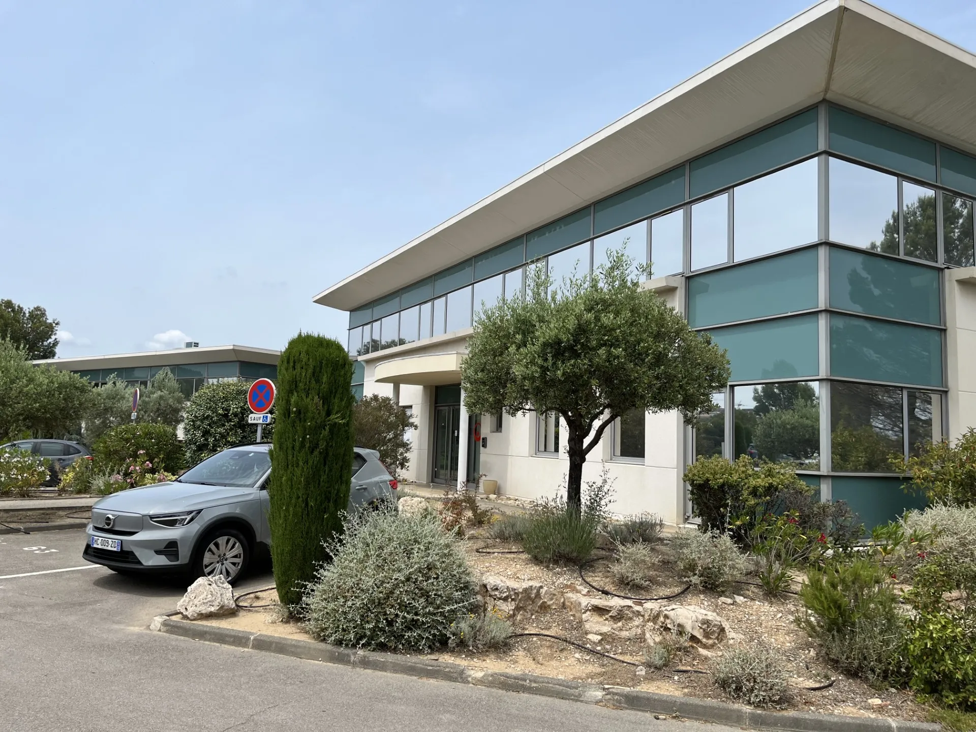 Vue extérieure et parking