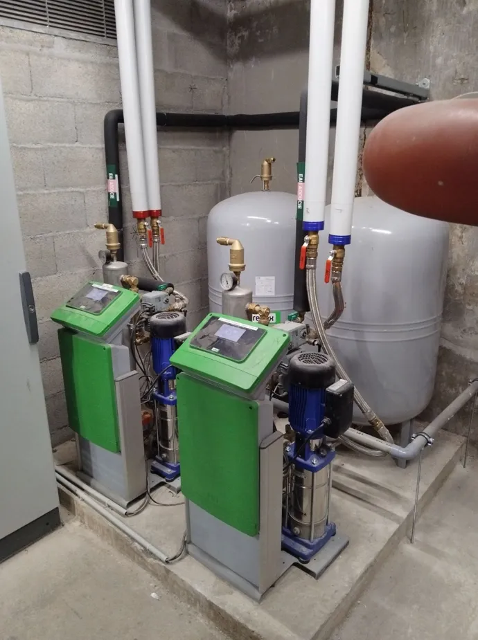 T3D25 - COEUR PRESQUILE - Local technique photo-1 OK.png