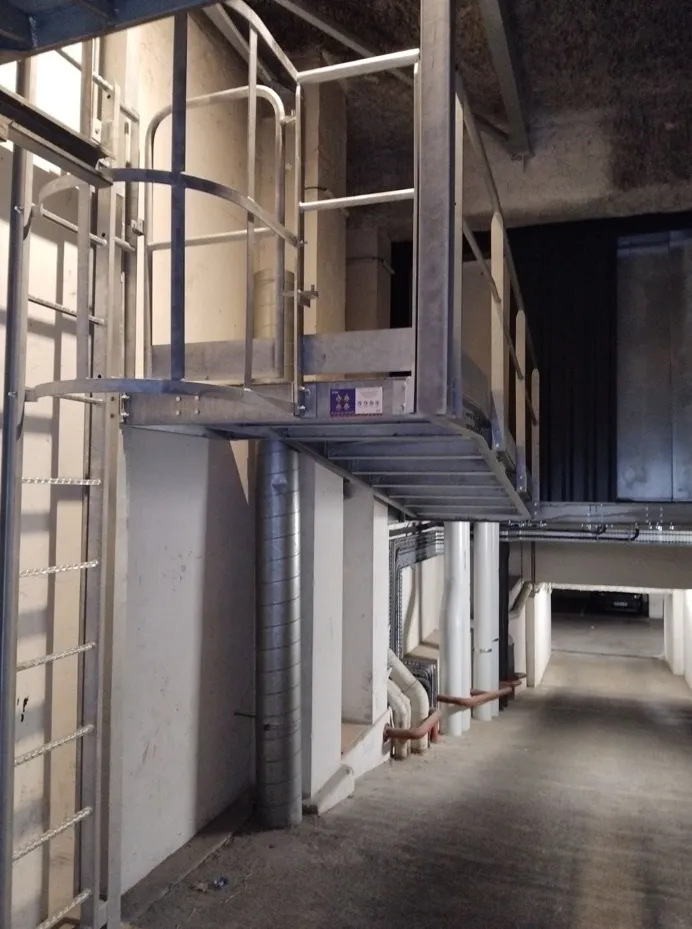 T3D25 - COEUR PRESQUILE - Local technique photo-2-passerelle