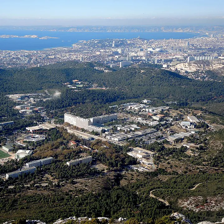 CROUS LUMINIY - 1 COMMUNICATION