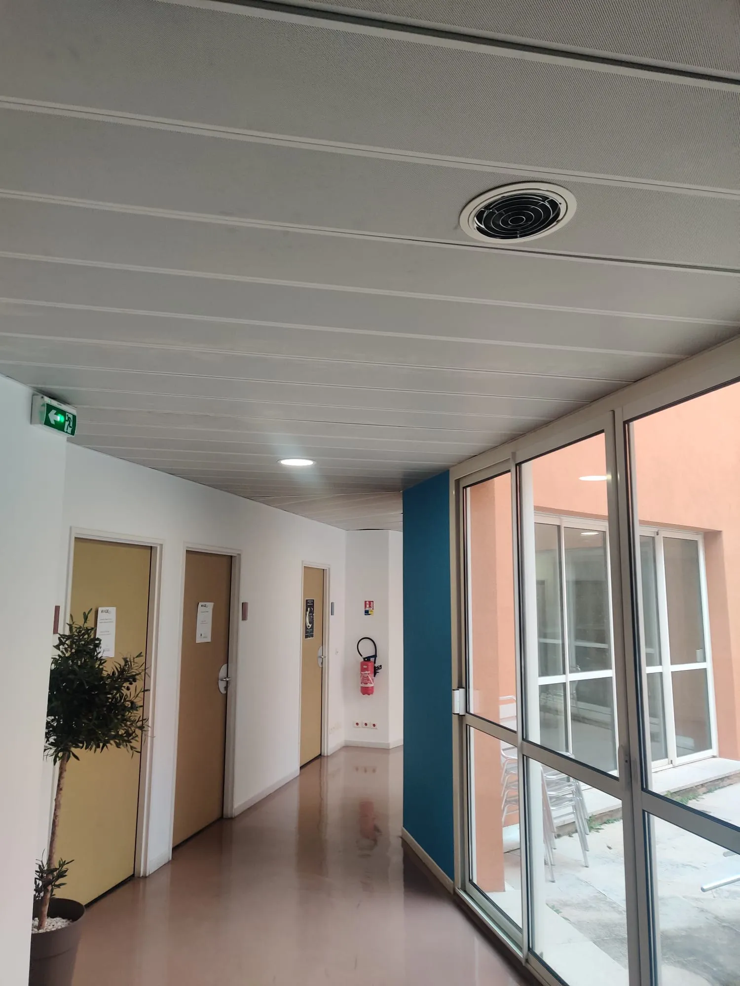 T3D25 - UNIV NICE SOPHIA - Couloir