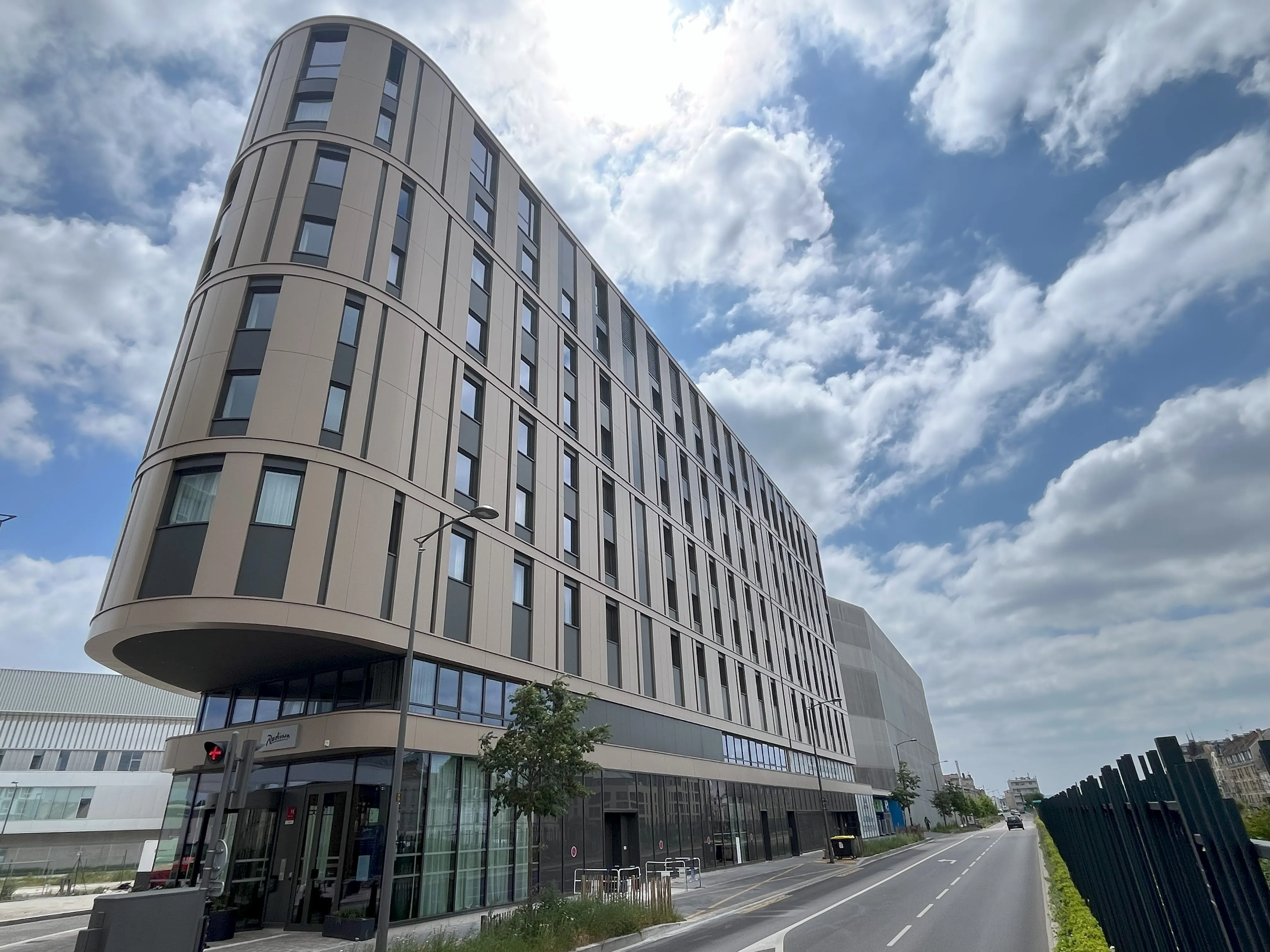 Vue extérieure, de 3/4