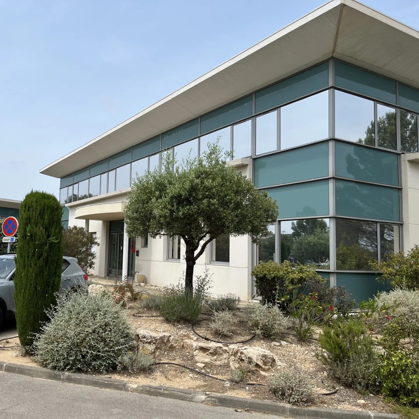 Vue extérieure et parking