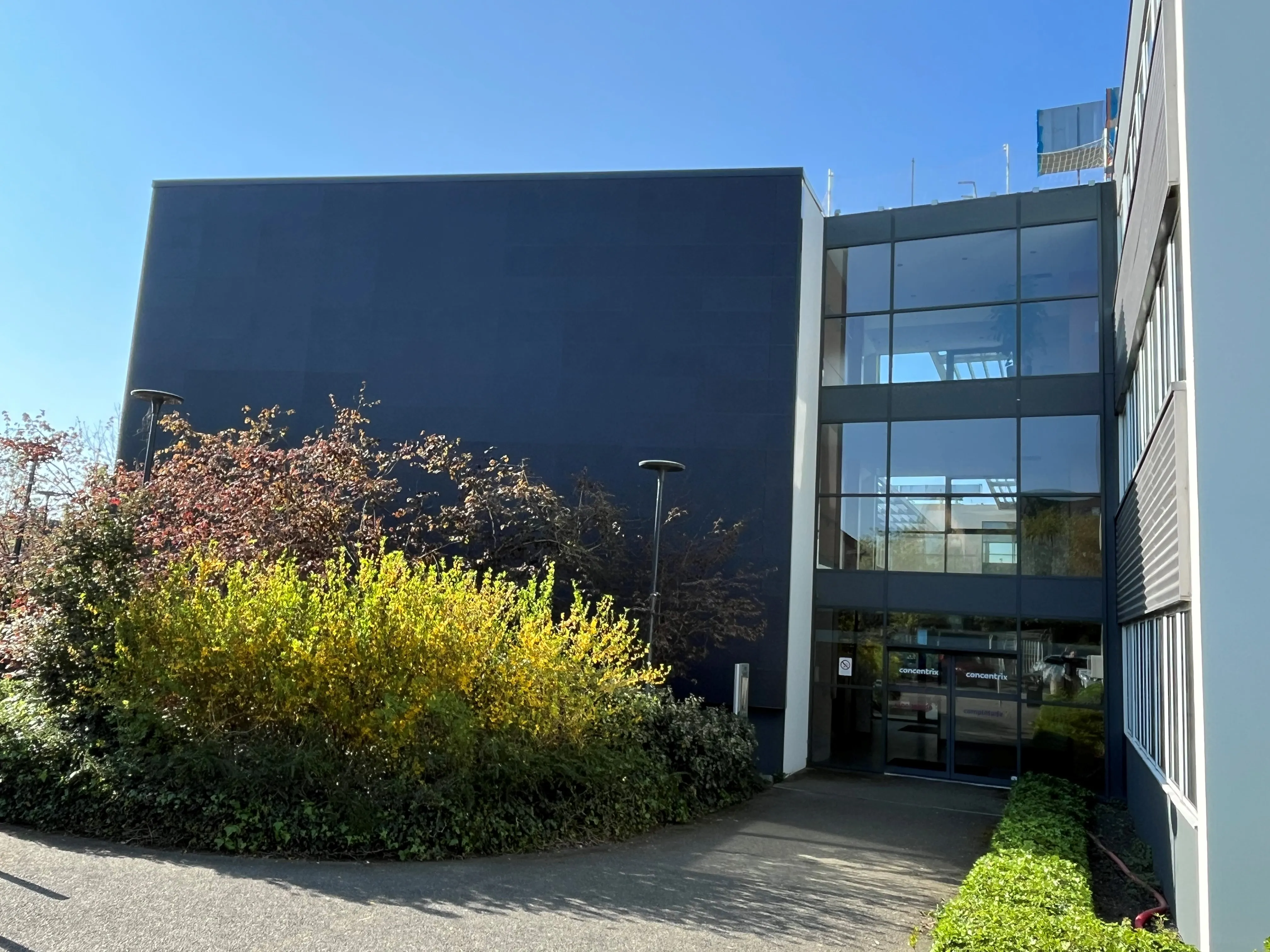 T3D25 - AROBASE 2 - Facade 2.jpg