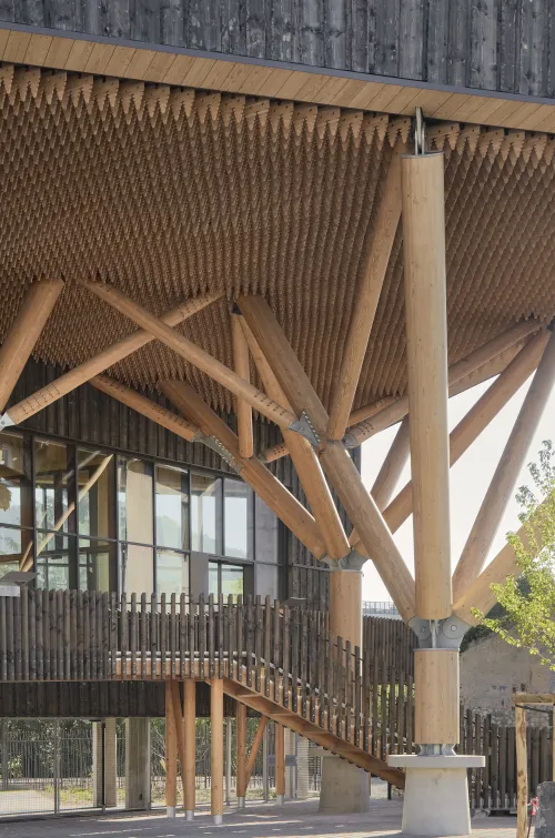 T3D25 - WOOD - Extérieur et piliers bois - Crédit photo Vinci Immobilier, ECDM et Renaud Araud