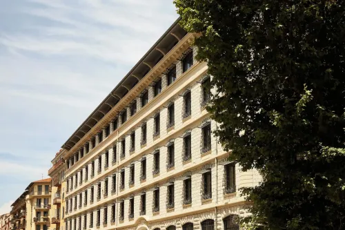 T3D25 - HOTEL MAMA SHELTER - 1 COMMUNICATION facade-ext_0.jpg