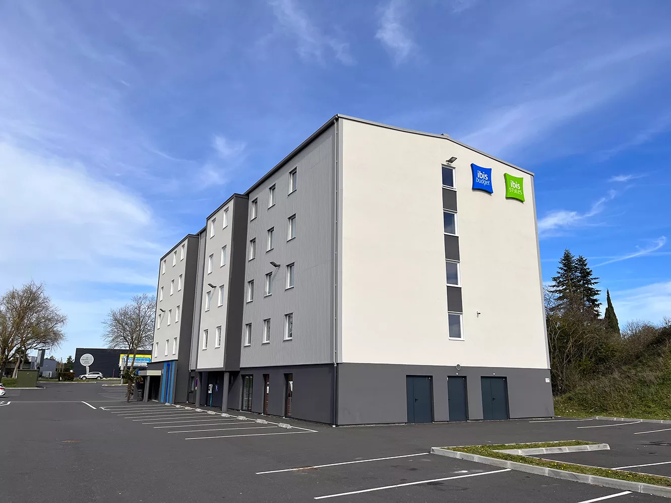 Ibis Budget Chateaubernard