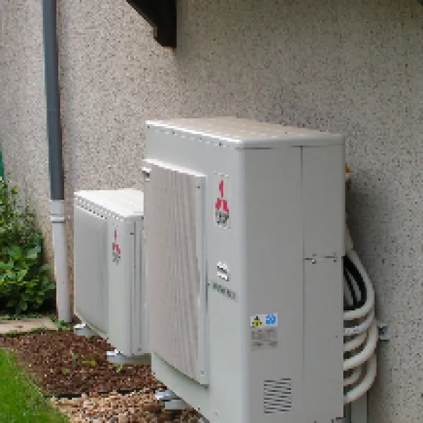 CLIMATISATION ET CHAUFFAGE D &#039;UNE MAISON  D&#039;HABITATION A ST EGREVE 38