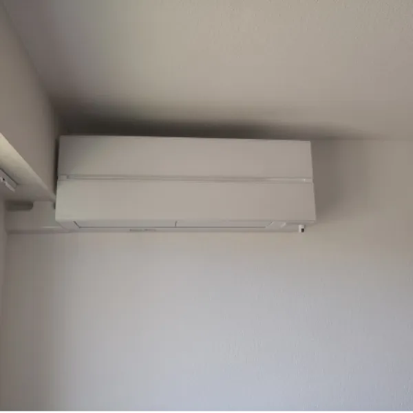 Installation climatisation MITSUBISHI ELECTRIC MSZ-LN25 DESIGN DE LUXE par SARL RATTO ET FILS à Menton Installation climatisation MITSUBISHI ELECTRIC MSZ-LN25 DESIGN DE LUXE par SARL RATTO ET FILS à Menton